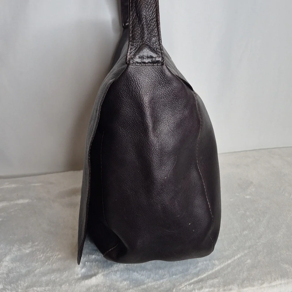 Le Donne Leather Messenger Bag UNISEX